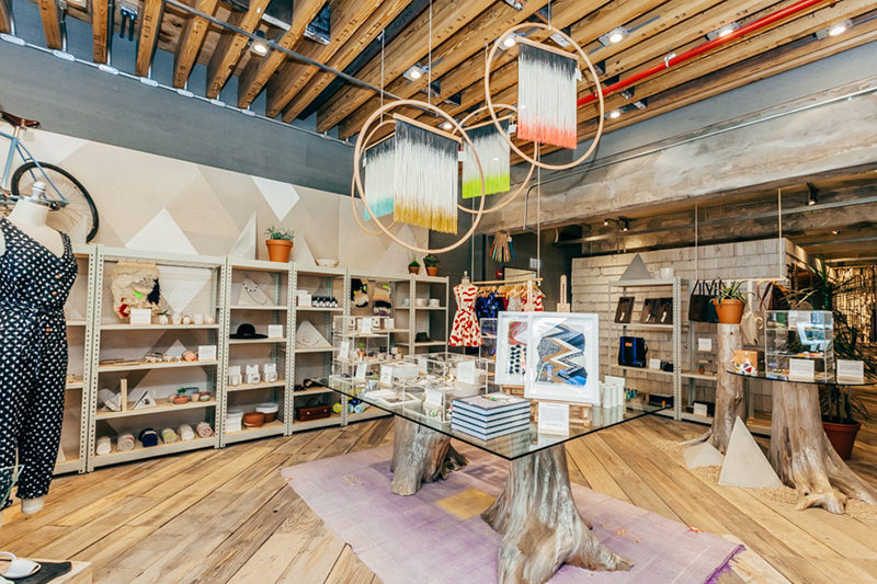 Lifestyle Retail Stores Embrace OfflineOnly Experiences