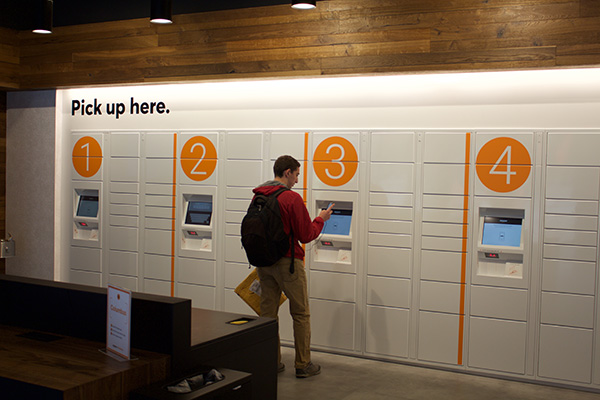 Amazon Instant Pickup Lockers