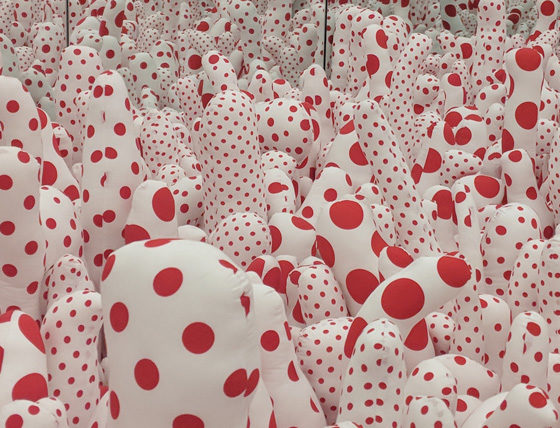 Yayoi Kusama: Infinity Mirrors