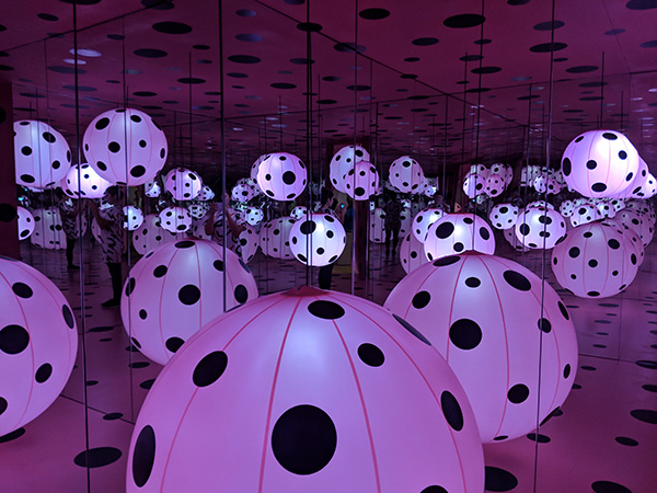 Yayoi Kusama’s Infinity Mirrors